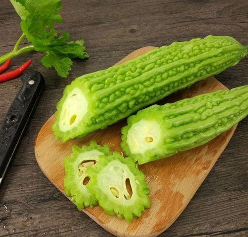 越南网红吃瓜是谁发明的,揭秘其背后的发明者与流行文化影响